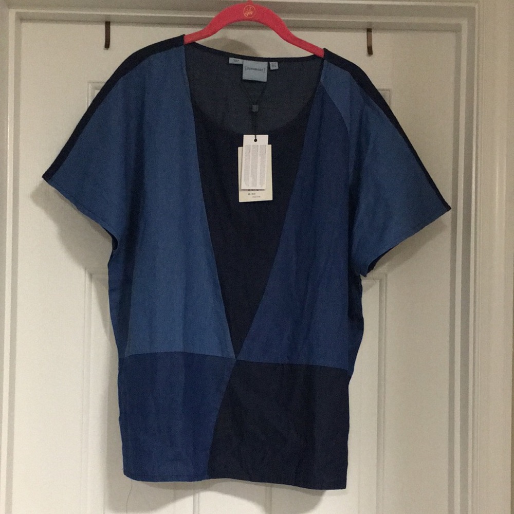 Junarose Colorblock Blue Top NWT!!
